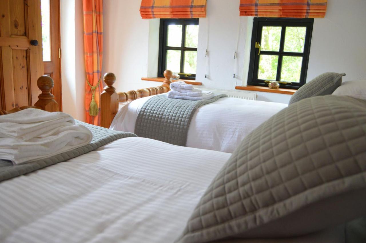 Shipload Cottage Hartland Esterno foto