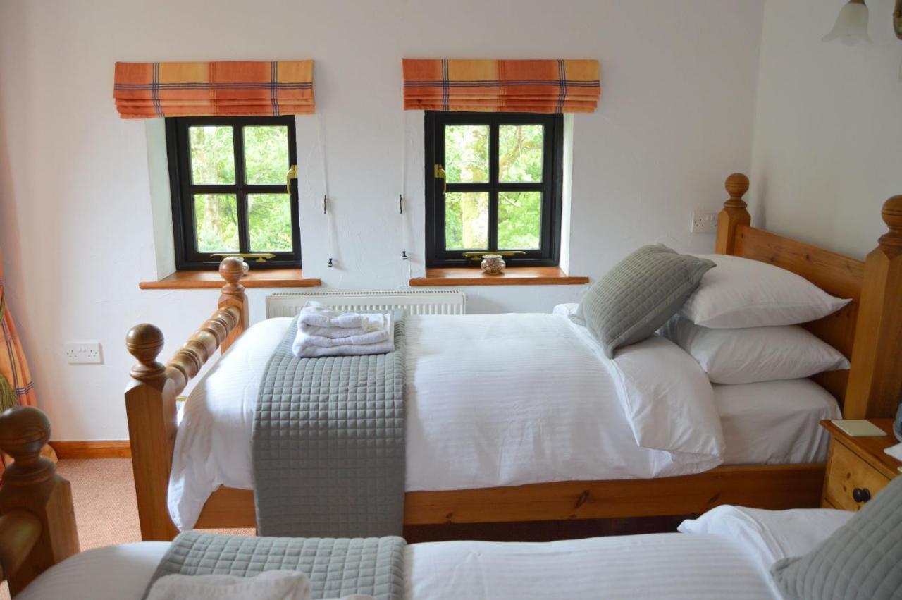 Shipload Cottage Hartland Esterno foto